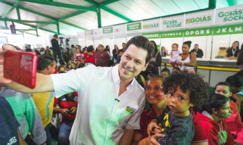 Daniel Vilela lidera corrida ao governo com 32,6% e abre ampla vantagem sobre adversários